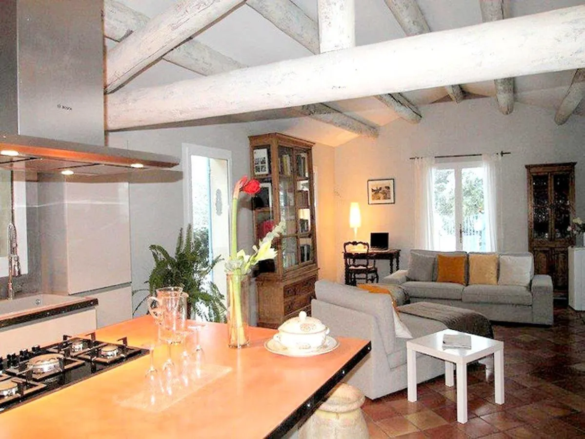 Maison De Charme En Campagne A Cucuron Avec Piscine Privee Feriehus