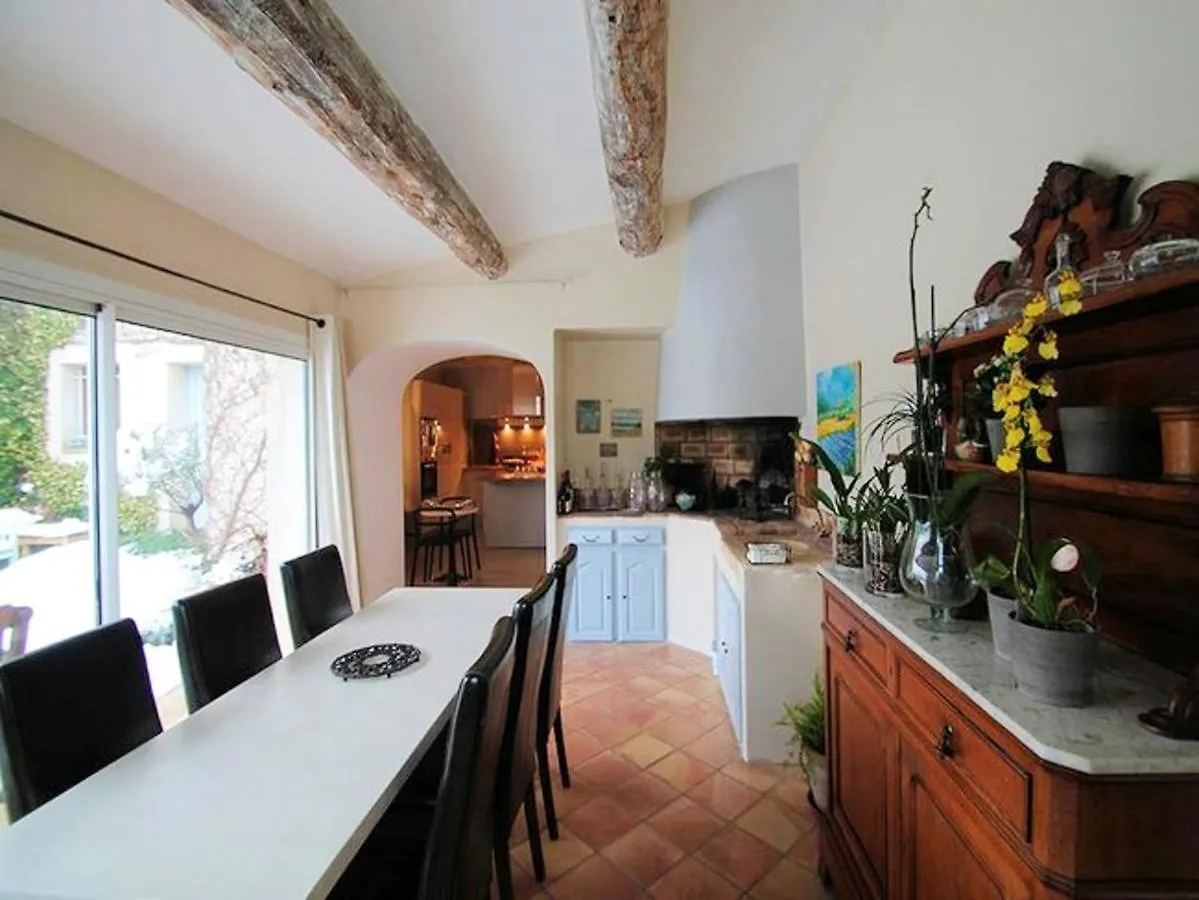 Maison De Charme En Campagne A Cucuron Avec Piscine Privee 0*,