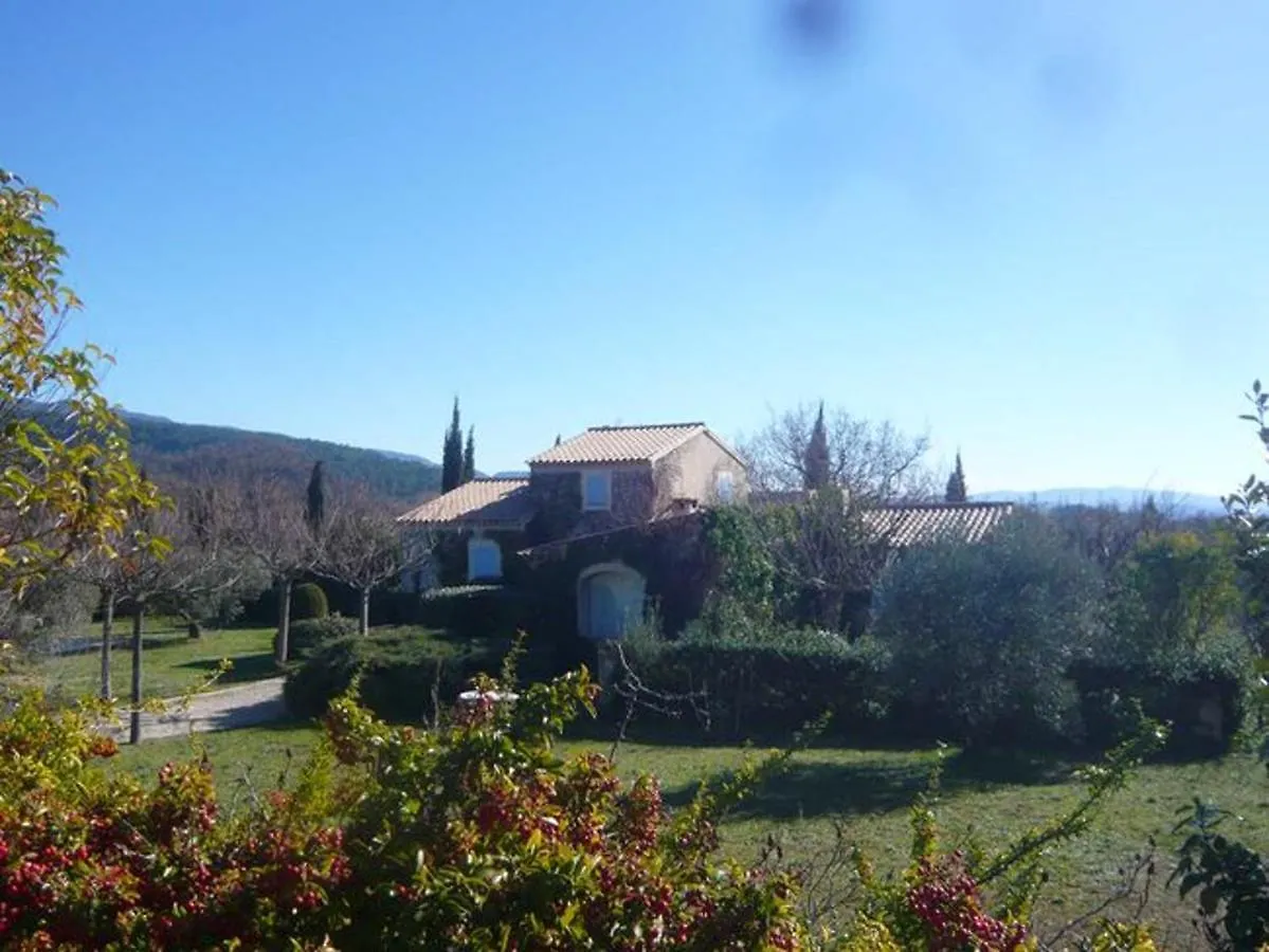 Maison De Charme En Campagne A Cucuron Avec Piscine Privee 0*,  France
